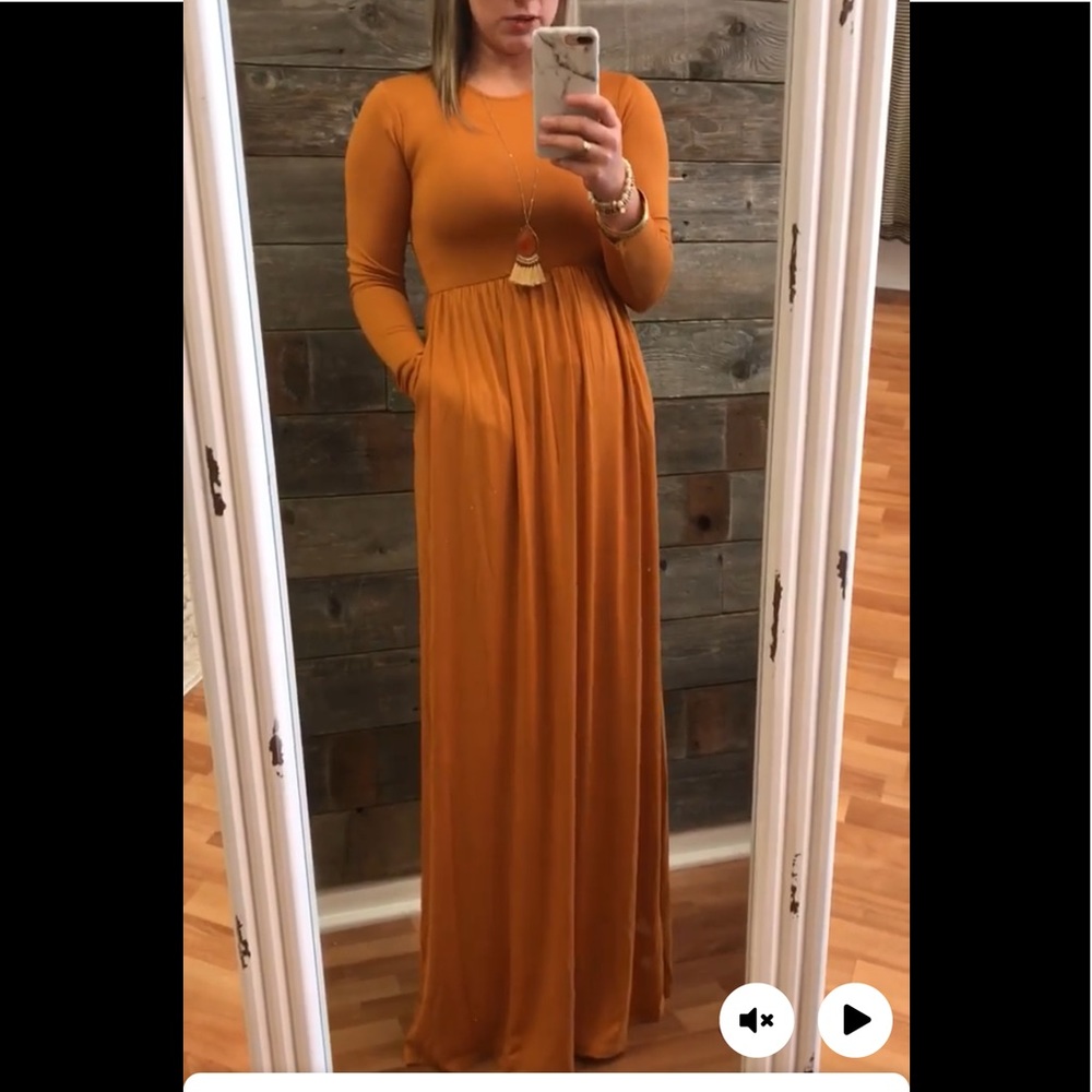 Long sleeve maxi dress with pockets